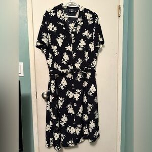 Vintage 80s Anne Weyburn Floral Shirt Dress Belted Black White
